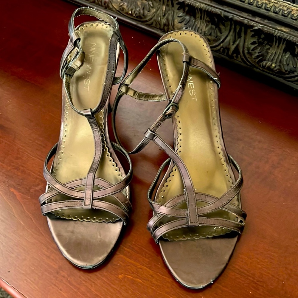 9 West heeled sandal